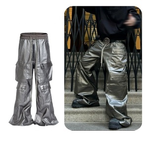 <span class=keywords><strong>Pantalones</strong></span> de Trabajo Unisex de Estilo Urbano Americano, con Revestimiento Metálico Oscuro, de Pierna Ancha, de PU, con Múltiples Bolsillos y Dobladillo Largo - Product Image 3