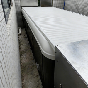 Couverture de <span class=keywords><strong>piscine</strong></span> automatique isolée en alliage d'aluminium sur mesure, imperméable et durable, avec enrouleur électrique - Product Image 5