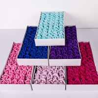 50 pièces/boîte, vente en gros à bas prix, décoration de mariage, cadeau pour femmes, savon à deux couches, fleur artificielle, tête de rose