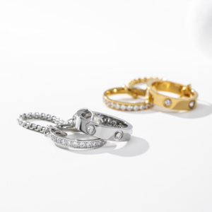 YF7016 Gioielli alla Moda, Anelli a Doppio Strato Impilabili in Acciaio Inossidabile Placcato Oro 18K PVD con Zirconi, Anelli con Nappine <span class=keywords><strong>per</strong></span> Donne - Product Image 5