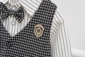 Nouvel ensemble de vêtements pour bébé garçon, costume décontracté pour enfants, 4 pièces, chemise à imprimé couronne, short uni, ensemble <span class=keywords><strong>gentleman</strong></span> pour enfants, nœud papillon - Product Image 2