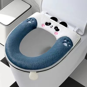 Funda para asiento de inodoro para el hogar, lavable, ecológica, impermeable, universal para las cuatro estaciones, cojín cálido para inodoro de invierno, suave y con diseño de panda. - Product Image 3