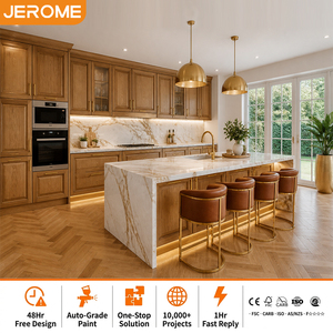 Armoire <span class=keywords><strong>de</strong></span> cuisine en chêne miel avec îlot, style traditionnel, design sur mesure, panneaux en PVC, fabrication certifiée FSC - Product Image 1
