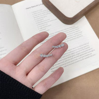 18K Weißgold Labor-Gezüchteter Diamant Zarte Sternenlicht-Farbverlauf Pavé Feine Elegante Ohrstecker Funkelnde Frische Mode Premium