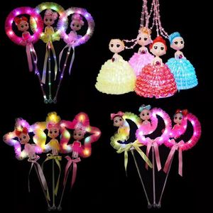 Varita Luminosa LED RGB de Moda, Juguete de Varita Mágica de Dibujos Animados para Niños, Material Plástico, se Ilumina - Product Image 2