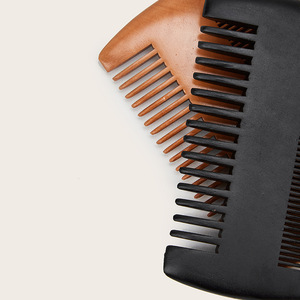 Peigne à barbe Playboy en bois naturel noir, outil de coiffage portable et mini pour hommes - Product Image 4