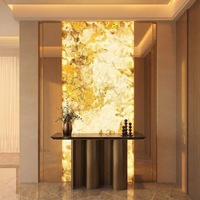 Dalles de pierre frittée translucides aspect marbre artificiel, idéales pour les murs décoratifs modernes de chambres et halls, résistantes aux acides et aux alcalis, pour une touche de luxe.
