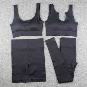 <span class=keywords><strong>Ensemble</strong></span> de sport 4 pièces pour <span class=keywords><strong>femme</strong></span> : Soutien-gorge de sport côtelé sans couture à rayures, débardeur, haut à manches longues et collants moulants en nylon/spandex anti-humidité - Product Image 5