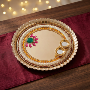 เชิงเทียนโลหะทรงกลมลายดอกไม้พร้อมที่วางสองช่องสำหรับตกแต่งบ้าน - Product Image 6