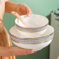 Service de table en céramique géométrique doré de luxe pour mariage, cadeau de pendaison de crémaillère, restaurant, banquet professionnel, service quotidien des repas