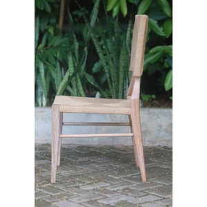 La silla de comedor Havana presenta madera de teca duradera y elegante ratán sintético, con un encantador acabado en color blanquecino. - Product Image 3