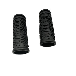 Poignées de guidon de vélo Supregrip 22,2 mm en caoutchouc noir, pièces de vélo de montagne fabriquées au Canada, qualité certifiée - Product Image 1