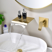 Robinet de lavabo contemporain en laiton avec poignée unique, installation 3 trous, eau chaude/froide, design moderne pour salles de bain de villas