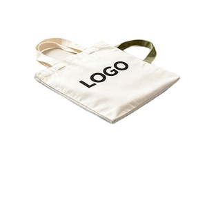 Sac fourre-tout en toile de coton robuste et tendance, couleur unie, avec motif lettres, logo personnalisé, bandoulière pour l'école, les études et l'usage quotidien - Product Image 1