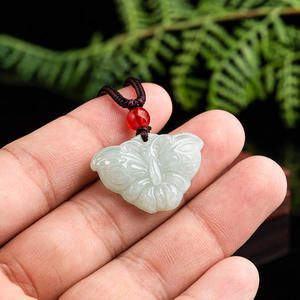 Pendentif en jade naturel, pendentif papillon en jade vert clair, bijoux pour femmes, design original, cadeau avec certificat d'évaluation DW74 - Product Image 3