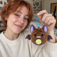 Porte-clés en peluche OEM ODM, pendentif de sac, faible MOQ, promotionnel, personnalisé, en tissu peluche doux à poils courts, motif monstre