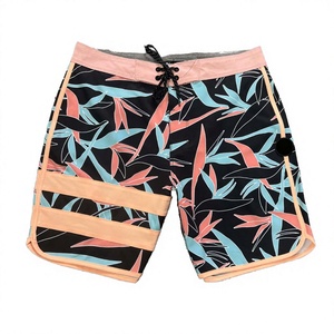 Shorts de bain décontractés pour hommes, unis, imperméables, recyclés, extensibles dans quatre directions, respirants et à séchage rapide, pour la plage et le surf - Product Image 2