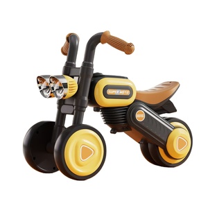 Nouveau design de trottinette sans pédales à quatre roues pour enfants, draisienne pour tout-petits de 1 à 3 ans, trottinette d'apprentissage pour bébé - Product Image 1