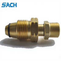 Adaptateur en laiton POLM X3/8 LH permettant au régulateur à filetage 3/8LH de se connecter à un cylindre POL