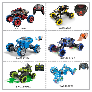 Giocattoli Jacko, Modellino in <span class=keywords><strong>Scala</strong></span> <span class=keywords><strong>1</strong></span>:36, <span class=keywords><strong>Auto</strong></span> in Metallo a Trazione Posteriore, Giocattolo Autobus Scolastico con Luci - Product Image 6