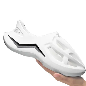 حذاء رجالي جديد Hedian 2024 من النوع EVA حذاء للحديقة يمنع الانزلاق حذاء خارجي للشاطئ نمط تمساح حذاء كلاسيكي للجنسين حذاء مخصص بفتحات