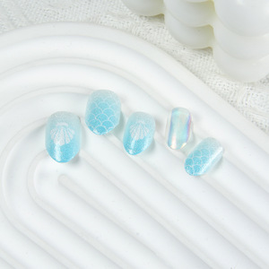 Juego de 24 Uñas Postizas Autoadhesivas de ABS con Decoración Brillante, Diseño de Dibujos Animados, Uñas Cortas con Purpurina - Product Image 3