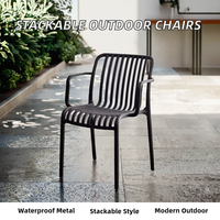 Chaises de salle à manger d'extérieur empilables modernes, chaises de patio en métal, adaptées aux cours d'hôtels, aux jardins de villas, aux patios et aux balcons