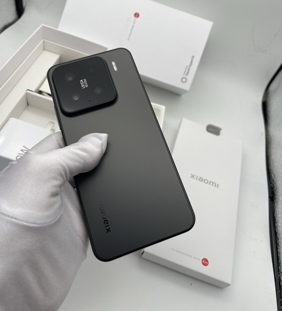 Hot Original Mi 15 5G LTE Smart Phone Leica-Summilux Lens/6.3inch Snapdragon 8 Elite/5400mAh Battery 90W Charger English OLED