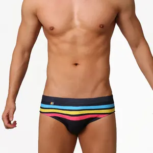 การออกแบบลาย OEM ผู้ชายที่กําหนดเองชุดว่ายน้ําบิกินี่ Beachwear กางเกงว่ายน้ํา