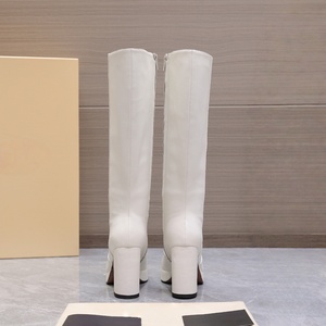 Bottes cuissardes de luxe personnalisées avec logo pour femme, à plateforme, en cuir couleur unie, style vintage 2026, avec fourrure épaisse à hauteur du genou - Product Image 6