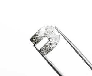 Diamante Cultivado en Laboratorio de 2.05 CT, 10.2x9.2mm, Corte Sal y Pimienta, Certificado IGI, Perforado con Láser, Forma de U, para Joyería - Product Image 3