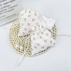 Bolsa de Algodón con Estampado de Flores Pequeñas, Diseño Mediano, Sorprendentemente Suave y Cómodo, Bolsa de Almacenamiento Local para Joyas - Product Image 4