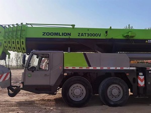 Grue sur camion Zoomlion ZTC2200H 220T d'occasion en bon état, levage sûr, système hydraulique fiable pour la construction sur site - Product Image 2