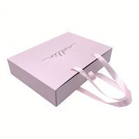 Boîtes rigides d'emballage d'invitation de mariage de vêtements de luxe avec revêtement UV gaufrage éponge doublure rose tiroir coffrets cadeaux ruban