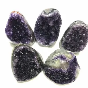 批发直销便宜天然小紫水晶洞 Geodes 出售