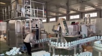 Machine de remplissage de boissons en carton haute vitesse de 1000 ml avec composants importés pour une production stable