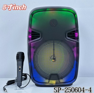 مكبر صوت بلوتوث RGB محمول 8 بوصة مع ميكروفون سلكي أدى ضوء بلوتوث محمول باليد للاستخدام الخارجي للحفلات - Product Image 2