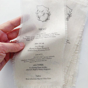 قائمة طعام مطبوعة حسب الطلب للفنادق والحانات، من الكتان الطبيعي العضوي الفرنسي مع حواف مهدبة، 100% كتان قطني لدعوات حفلات الزفاف - Product Image 4