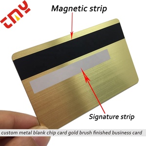 Produttore OEM <span class=keywords><strong>di</strong></span> Carte <span class=keywords><strong>di</strong></span> <span class=keywords><strong>Credito</strong></span> Metalliche Personalizzate con Chip EMV, Finitura Oro Spazzolato, Pronte per Incisione Laser - Product Image 6
