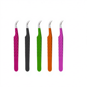 Pinzas para Pestañas de Acero Inoxidable de Precisión DANTRIC IMPLANTS, Punta Serrada de 10 mm, Mango con Agarre de Diamante en Azul, Rosa, Verde y Negro - Product Image 4