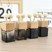 Bouteille carrée en verre colorée 8ml pour parfum, huile d'aromathérapie, diffuseur de voiture, rechargeable, vide, avec bouchon à vis en bois pour huile parfumée