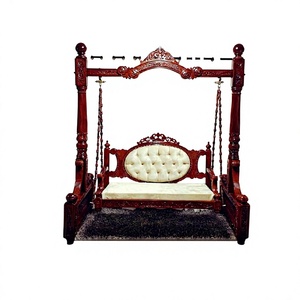 Compre un columpio de diseño tallado a mano para el hogar, de madera de teca real, personalizado, de madera maciza, estilo Jhula, moderno, de lujo, profesional, indio. - Product Image 1