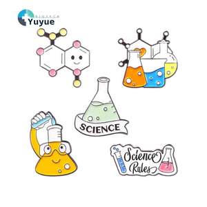 Pins en émail <span class=keywords><strong>souple</strong></span> en alliage écologique |   Broches de laboratoire chimique, tubes à essai et broches scientifiques sur les molécules - Product Image 1