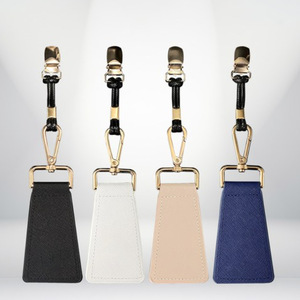 Nuevo clip de almacenamiento para cubierta de putter de golf de cuero PU japonés y coreano, clip portátil para sombrero de golf para exteriores. - Product Image 2