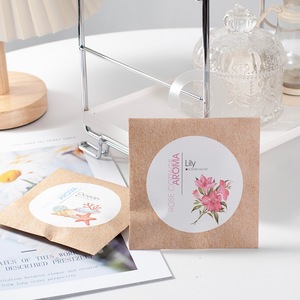 Sac d'emballage de sachets de désodorisant de voiture avec logo personnalisé Sachet d'arôme Sachets suspendus pour armoire chambre <span class=keywords><strong>valise</strong></span> de voiture - Product Image 5