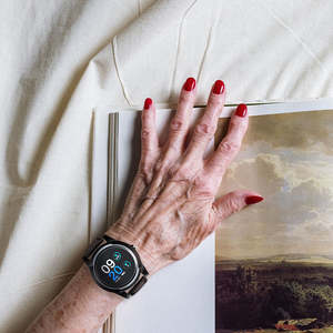 Reloj inteligente SOS 4G <span class=keywords><strong>para</strong></span> ancianos de alta calidad con tarjeta SIM Smart Care Healthcare Detección de caídas Llamada Presión arterial GPS Relojes inteligentes - Product Image 2