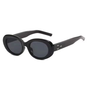 Gafas de Sol Ovaladas Vintage de Moda 2025 para Hombre y Mujer, Nuevo Diseño Moderno para Todo Tipo de Rostro, Gafas con Protección UV400 - Product Image 3