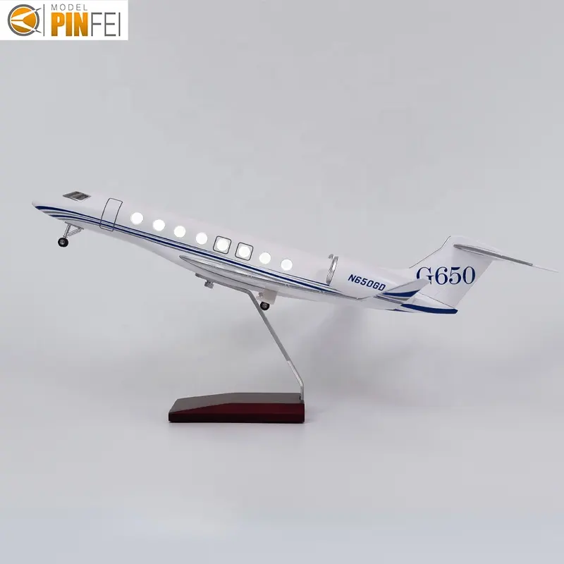 एलईडी हवाई जहाज मॉडल व्यापार जेट 1/75 पैमाने Gulfstream G650 प्रोटोटाइप विमान मॉडल के साथ खड़े हो जाओ अनुकूलित