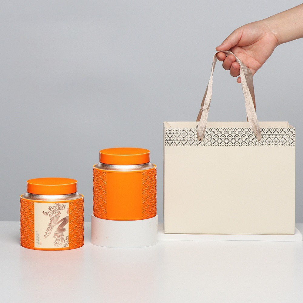 Deux shorts orange
