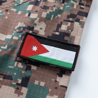 Ensemble d'uniformes tactiques de camouflage numérique du désert personnalisés pour les départements de sécurité jordaniens veste et pantalon durables pour une utilisation en extérieur
